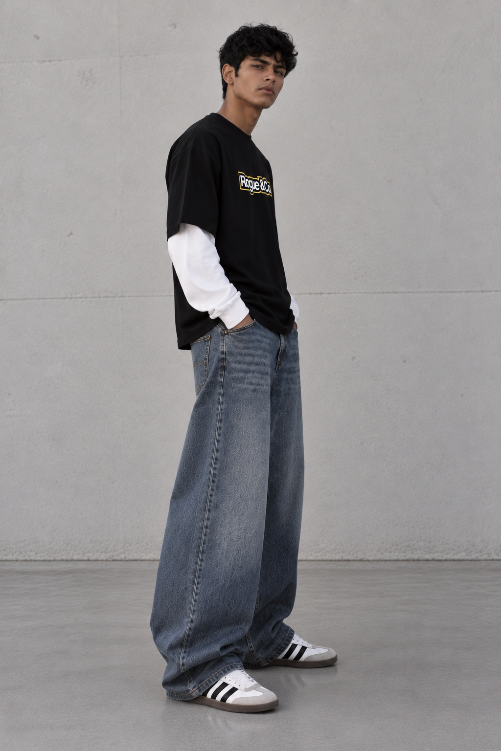 Rogue Outcast Dr Sleeves Tee